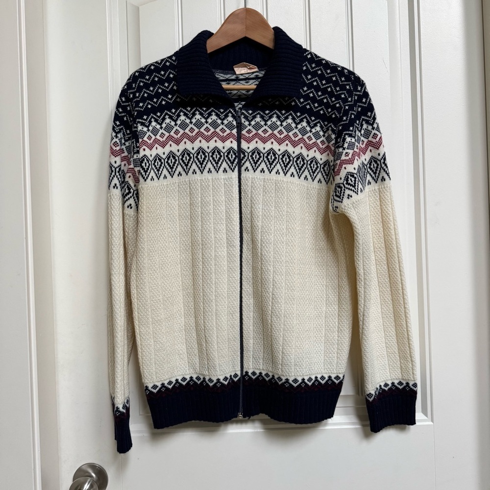 Vintage Checkmate Nordic Pattern Acrylic Zip Up Cardigan. Size M (no size tag)